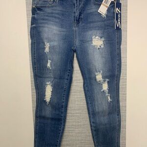 Seven7 Signature Women's Blue Distressed Jeans 12 Ankle High-Rise Legging NWT